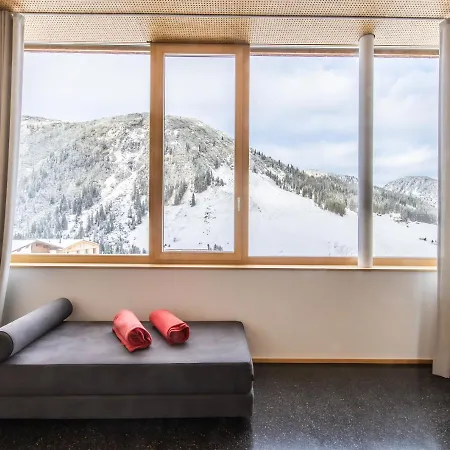 アパート Berg:doktr *